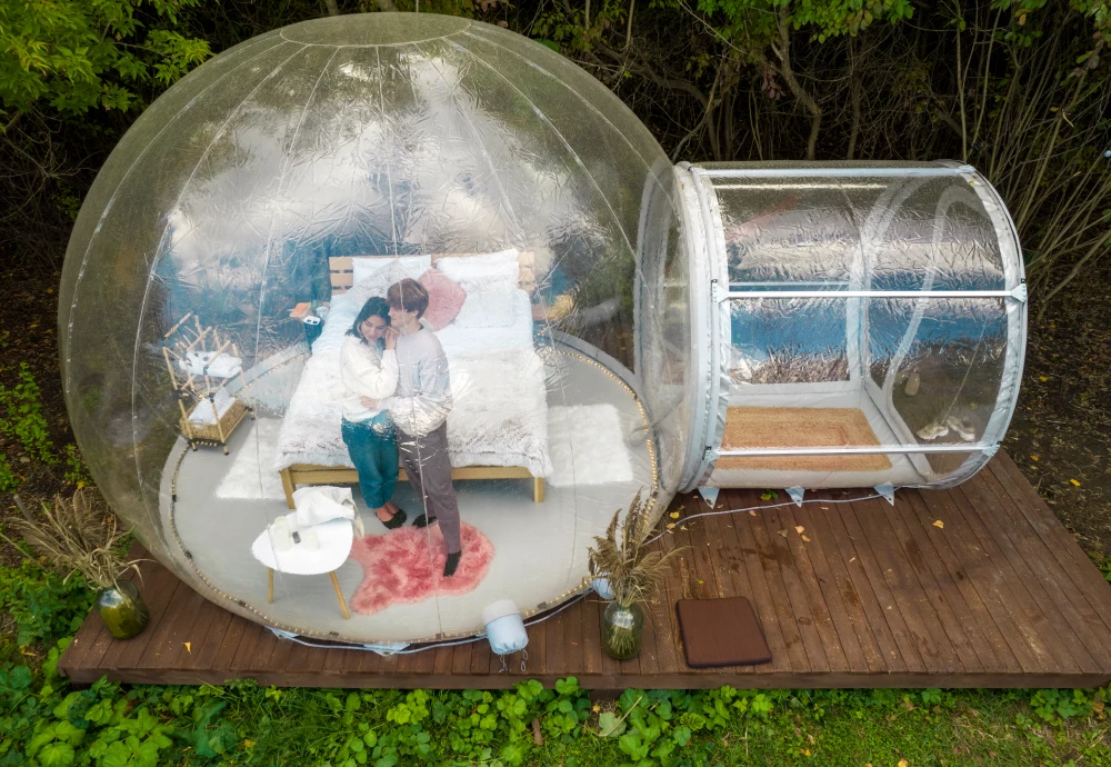 clear outdoor bubble tent